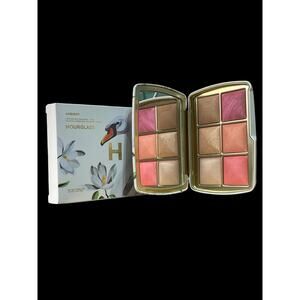 Hourglass Ambient Limited Edition Swan Palette – New in Box
